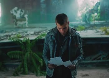 Significato Traduzione E Testo Di Lost In The Echo Canzone Dei Linkin Park Che Apriva Il Loro Quinto Album In Studio.