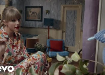 We Are Never Ever Getting Back Together Traduzione Testo