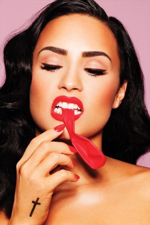 Demi-Lovato-2