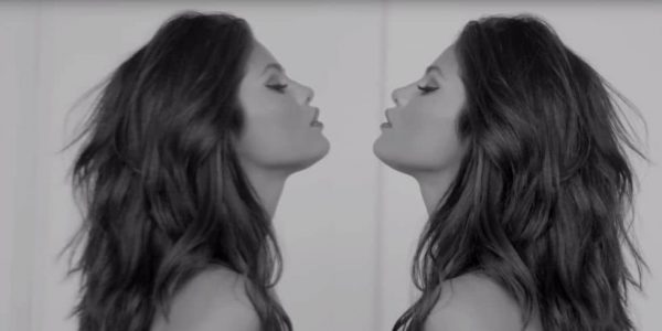 Landscape-1440707793-Selena