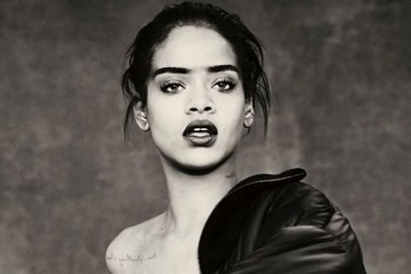Rihanna-R8