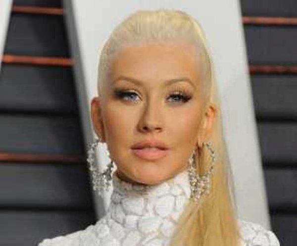 christina-aguilera-does-spot-on-impersonation-of-britney-spears-cher-and-shakira-300x387