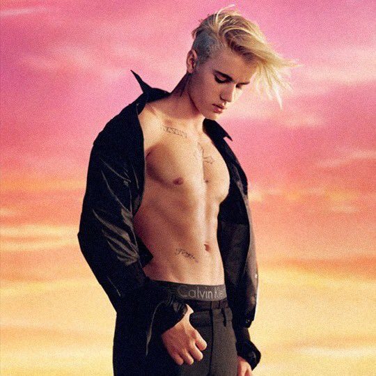Justin-Bieber-Mycalvins-4