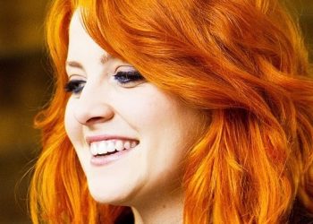 Noemi A Sanremo 2016 La Borsa Di Una Donna Maxw 650