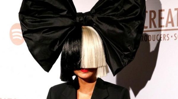 Sias-Cheap-Thrills-Is-Closing-In-On-Mike-Posner-For-The-Number-One-Spot-136404997335503901-160404181106