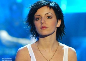 Nuova Musica Julia Volkova; Video Yuna E Usher; Live Jess Glynne E Dnce 1 Julia Volkova