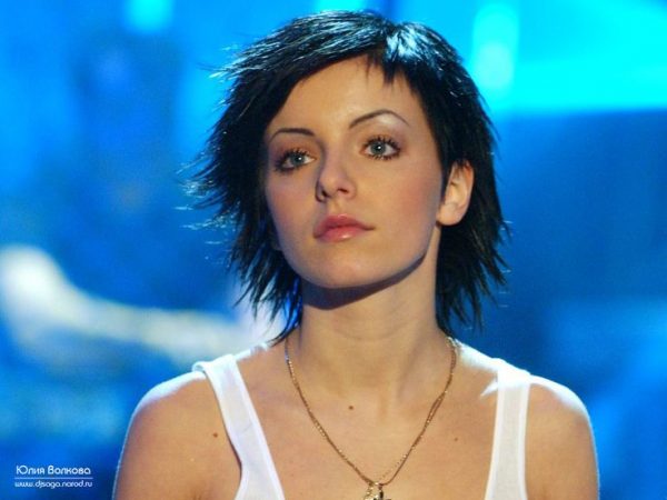 Nuova Musica Julia Volkova; Video Yuna E Usher; Live Jess Glynne E Dnce 1 Julia Volkova