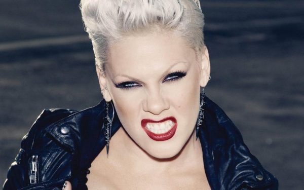 Christina Aguilera: 10 Curiosità Che Non Sapete Su Di Lei 2 Rock-Music-Singer-Alecia-Moore-Wallpaper-Pink-Tattoos-Desktop-Photo-Celebrity-1Fe58770Cc05E7A274C5Df099D910Eec-Large-1534004
