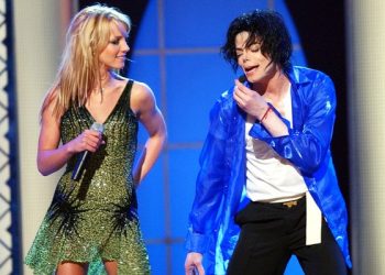 Britney Michael Duetti Sul Palco