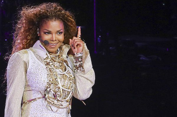 54 Motivi E Curiosità Per Amare La Leggenda: Auguri Janet Jackson 1 Janet-Jackson-Unbreakable-Tour-2015-Billboard-650