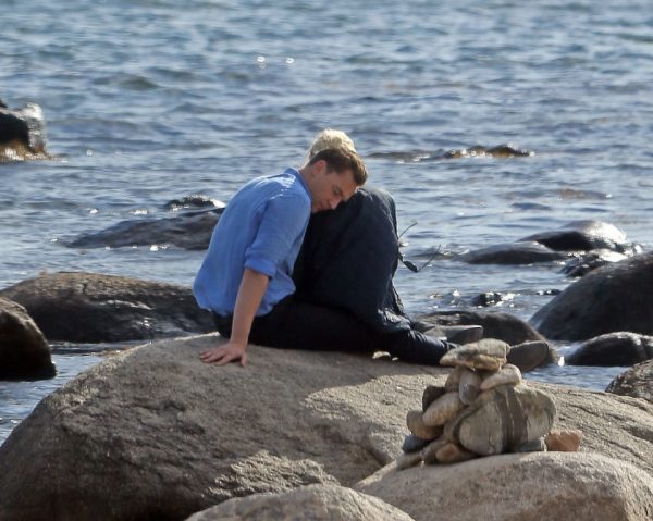 Taylor Swift Was Spotted With New Love Interest, British Actor Tom Hiddleston. The Two Were Spotted Canoodling On The Rocks Along The Beach In Westerly, Ri. In Between Kissing The Two Posed For Many Selfies. Hiddleston, Almost 10 Years Older Than Swift, Wrapped Her In His Jacket. The Couple Walked Off The Beach Holding Hands. Photo Location: Westerly Ri--Public Beach Captured 9/13/16 Sales@Theimagedirect.com Please Byline:theimagedirect.com *Exclusive Please Email Sales@Theimagedirect.com For Fees Before Use
