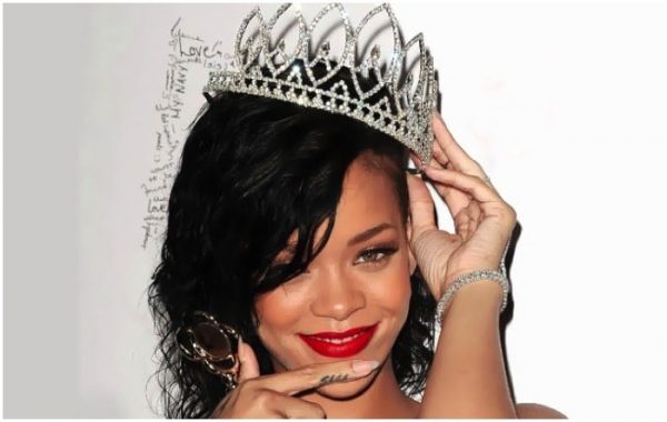 Rihanna-Queen-Of-Pop