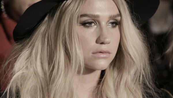 635928927462427573-27W2110697_Kesha-2