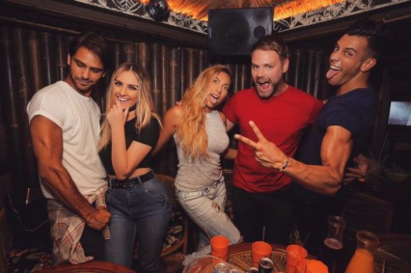 Pay-Prod-20082016-Perrie-Edwards-Luca-Pasqualino