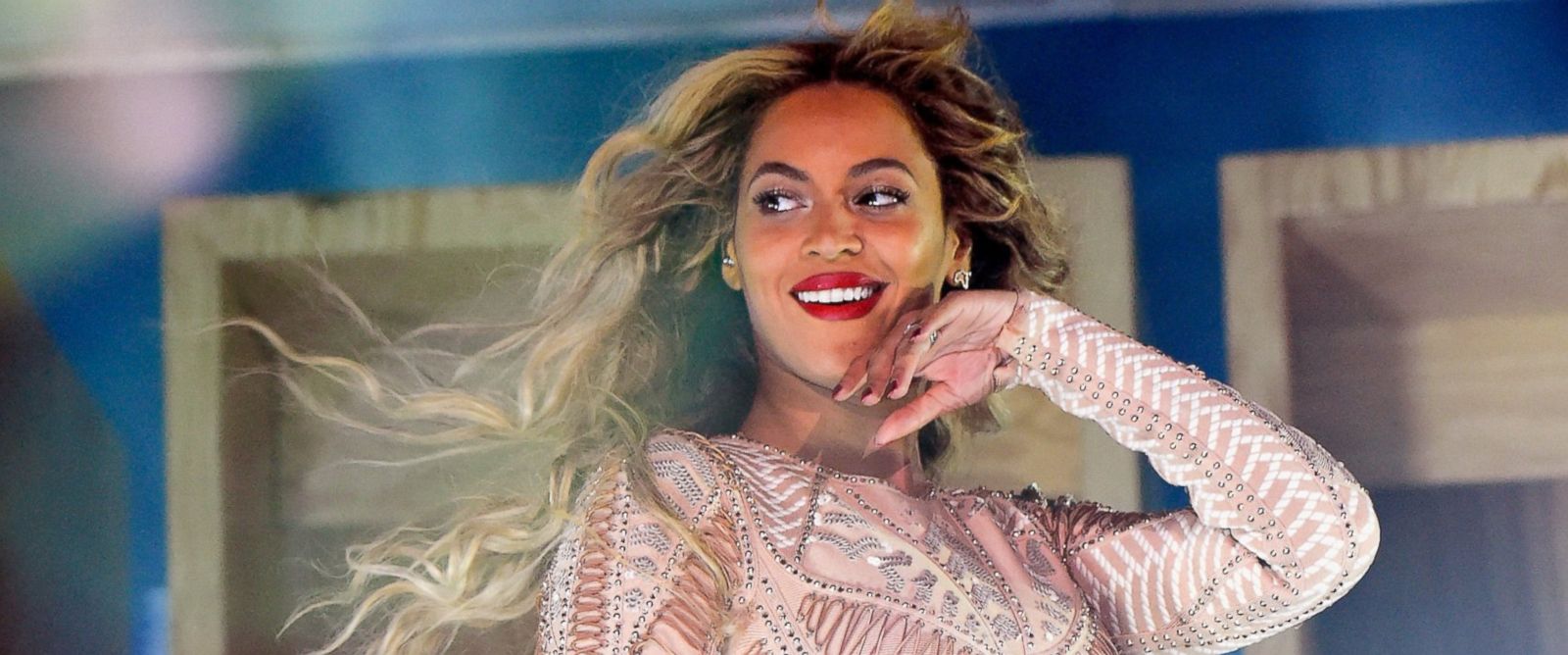 Gty_Beyonce_Jt_160208_12X5_1600
