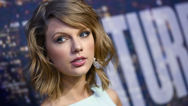 Ap_Taylor_Swift_Adult_Websites_Jc_150324_16X9_992