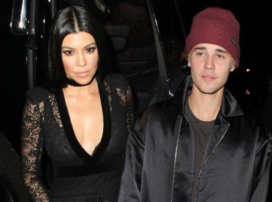 Spiritriau_Kourtney-Kardashian-Pesta-Piyama-Bareng-Justin-Bieber-Mantan-Suami-Berang