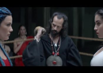 Halsey & Lauren Jauregui Combattono Nel Video Di Strangers