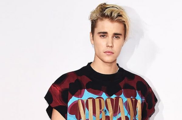 Justin Bieber Amas 2015 Carpet Billboard 650
