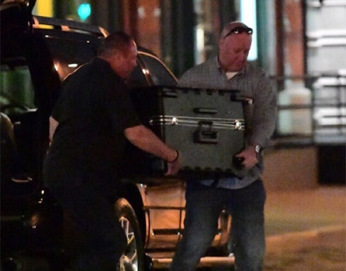Taylor Suitcase3