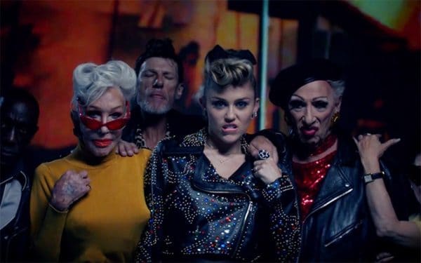 Miley Cyrus - Younger Now | Recensione Album 1 Younger Now Recensione Album