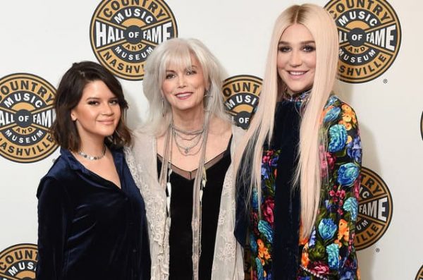 Kesha Rinnega Il Passato