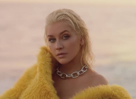 Xtina Social