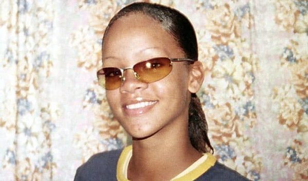 Stop Bullismo: 15 Cantanti Vittime Di Bullismo Si Raccontano 7 Rihanna Criança