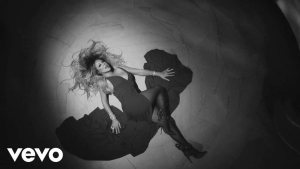 Mariah Carey Caution Nuovo Album