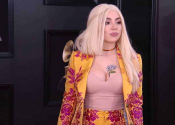 Ava Max Madonna