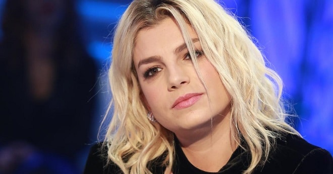 Emma Marrone Finisce In Lacrime Vasco Rossi Le Ha Scritto Una Blogspotcom