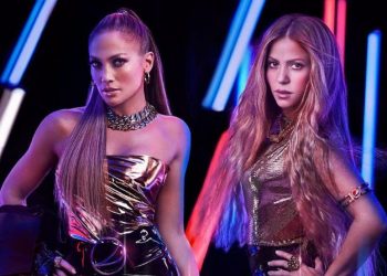 Shakira Jennifer Lopez Guerra Superbowl