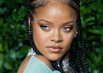 Rihanna Barbados Respiratori