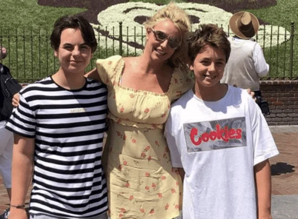 Festa Della Mamma: Da Beyoncé A Madonna, Le Foto Delle Cantanti Mamme. 5 Britney Sean Kevin Figli