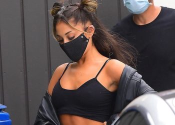 Ariana Grande Addominali