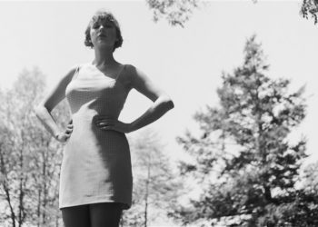 Folklore Taylor Vendite