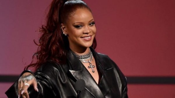 10 Fobie Dei Cantanti, La Seconda Parte, Da Ariana Grande A Rihanna. 4 Rihanna Nuovo Album R