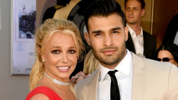 Britney Spears: Il Fidanzato Sam Asghari Mette Likes A Trump E Scoppia La Polemica. 1 Sam Britney