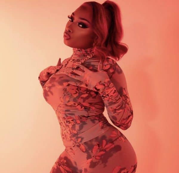 Megan Thee Stallion: Le Foto Sexy Tutta Curve Per Il Nuovo Album Good News. 5 Emcqz Waqyiyq