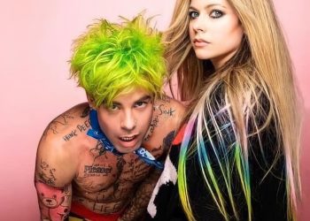 Avril Lavigne Flames Mod Sun