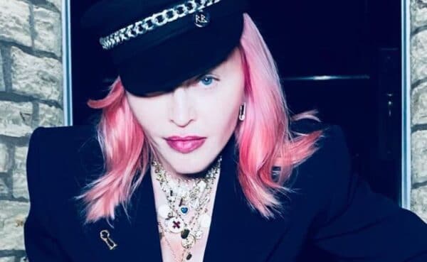 Madonna Si Fa Un Nuovo Piccolo Tatuaggio Pieno Di Significato 1 Madonna Tatuaggio Figli