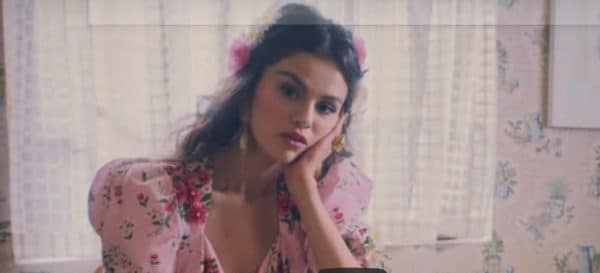 De Una Vez Traduzione selena