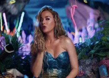 Katy Perry A Las Vegas, Insieme A Lei Tanti Amici. Ecco La Promo