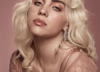 Billie Eilish Cambia Look Radicalmente, Diventa Una Signora Bionda E Fatale.