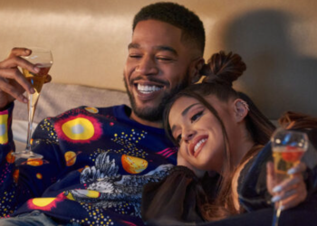 Ariana Grande Kid Cudi Just Look Up Traduzione
