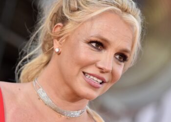 Britney Spears Nuda Sul Letto