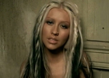 Christina Aguilera Beautiful 20 Anni Stripped