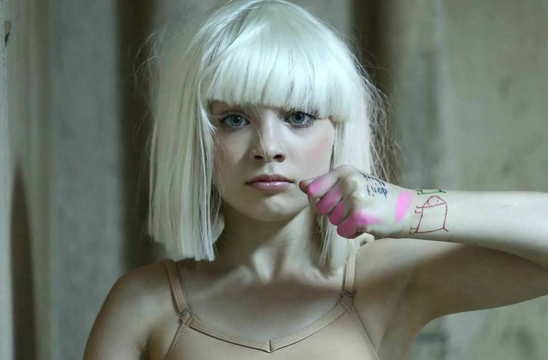 Sia Chandelier Traduzione Testo Significato 1 Chandelier Sia Traduzione