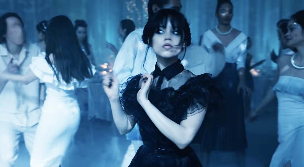 Il Ballo Cult Di Mercoledì E Colonna Sonora, Parlano Jenna Ed Il Produttore 1 Ballo Cult Mercoledì Jenna Ortega