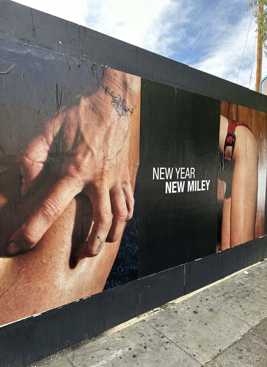 Miley Cyrus, Un Cartellone Sexy E Misterioso Annuncia Il Ritorno 1 Miley 2023